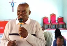 Bishop Daniel Makecho Criticizes Lwandanyi Leadership During Church Visits